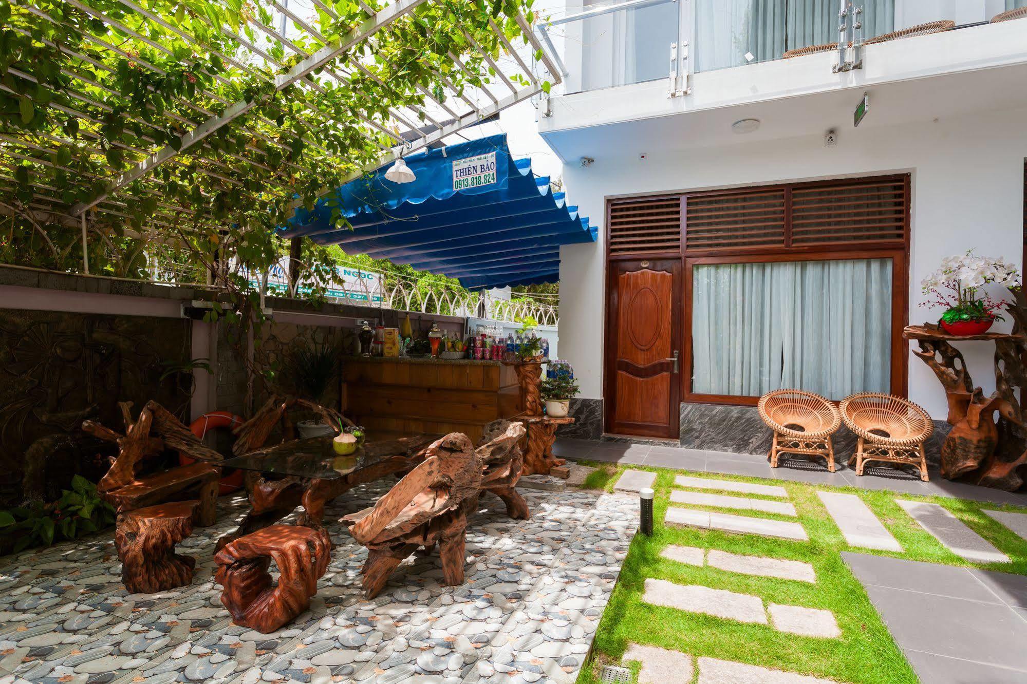 Hotel Blue Dragon Duong Dong  Екстериор снимка