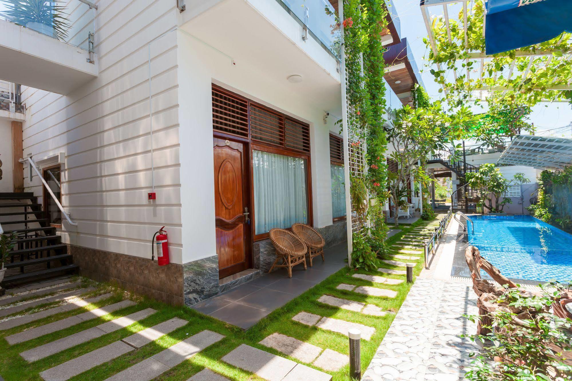 Hotel Blue Dragon Duong Dong  Екстериор снимка